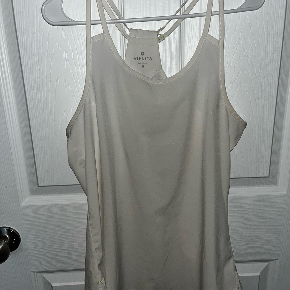 Athleta size medium white work out top euc